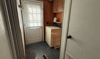 121 Caldwell St, Athens, WV 24712