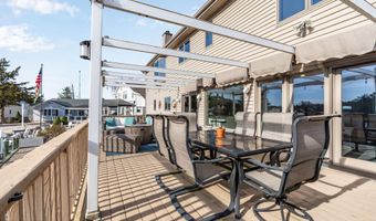 20 Dune Dr, Bayville, NJ 08721