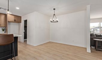 802 E NAVAJO Ave, Apache Junction, AZ 85119