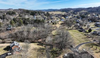 Bogey Drive, Abingdon, VA 24211