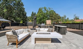 137 Megan Ct, Alamo, CA 94507