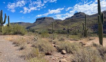 S Tillys Trail, Black Canyon City, AZ 85324