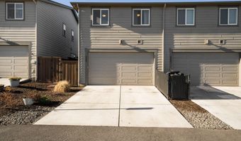 2570 NE Purcell Blvd, Bend, OR 97701