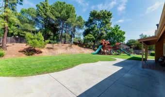 3008 N Victoria Dr, Alpine, CA 91901