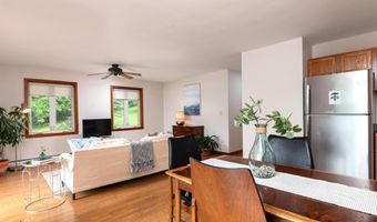156 Sherwood Cir, Brattleboro, VT 05301