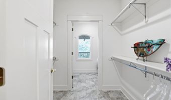 4025 Lochview Ct, Bargersville, IN 46106