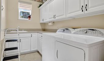 9 Sunbow Ln, Bluffton, SC 29909