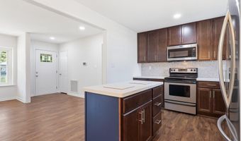 122 Forest Dr, Aberdeen, NC 28315
