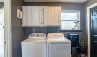838 Indian Trl, Ash Flat, AR 72513