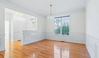 11 Pondside Ln 11, Bolton, MA 01740