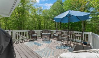 8 Locke Hill Ln, Barrington, NH 03825