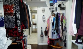 6418 N 141st St, Basehor, KS 66007