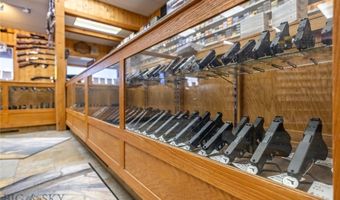 228 Big Timber Loop Rd Hwy, Big Timber, MT 59011