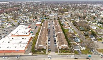 5 Jacqueline Way, North Babylon, NY 11703