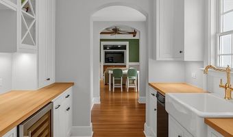 525 SHERIDAN Blvd, Orlando, FL 32804