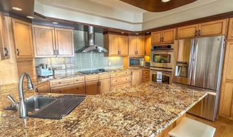 1408 Riverwood Dr, Bismarck, ND 58504