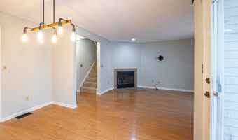 15 Quarry Village Rd 15, Cheshire, CT 06410