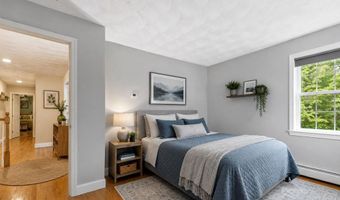 22 Lakewood Dr, Alton, NH 03810
