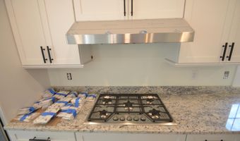 40 Tirrell Hill Rd, Bedford, NH 03110