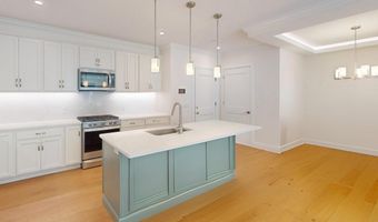 1 Longview Dr 103, Atkinson, NH 03811