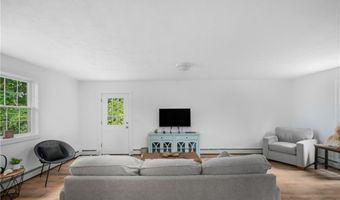 22 Hull St, Jamestown, RI 02835