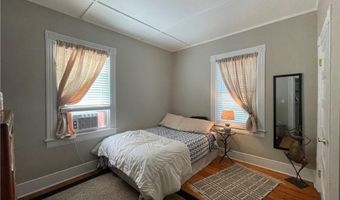 3 Bay View Ave 5, Bristol, RI 02809