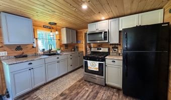 12 Beech Ridge Dr, Abbot, ME 04406