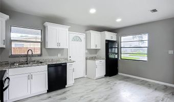 6228 Florida Cir W, Apollo Beach, FL 33572