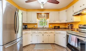 34 Oakhill Ave, Attleboro, MA 02703