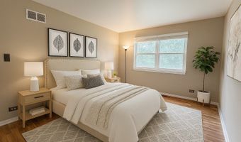 643 Kingsbury Ct, Algonquin, IL 60102