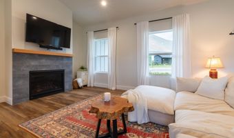 155 Cowcatcher Loop, Bellevue, ID 83313