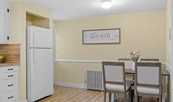 62 Spruce St 62, Acton, MA 01720