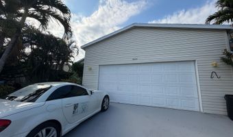 4165 3rd Ct, Atlantis, FL 33462