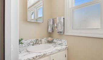 11 O'Donnell Rd, Middletown, RI 02842