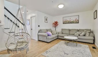 24 Suffolk Ct, Bedford, NH 03110