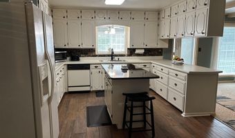 205 Holter Ave, Albertville, AL 35950