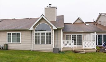 8 Sweet Bay Ln, Amherst, NY 14221