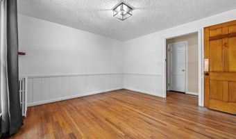 73837 Floral St, Armada, MI 48005