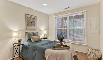 5432 SUMMER LEAF Ln, Alexandria, VA 22312