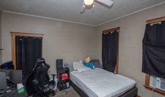 31 Dewitt St, Amsterdam, NY 12010