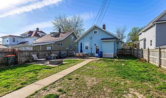 1106 E RUSHOLME St, Davenport, IA 52803