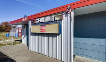 1601 E Church St, Aurora, MO 65605