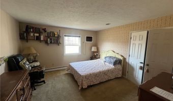1281 Spruce Tree Ln, Amherst, OH 44001