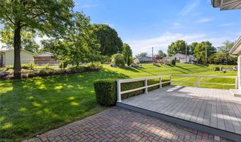 10140 Shapfield Ln, Affton, MO 63123