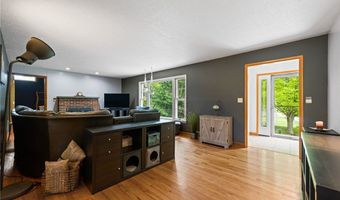 107 Hilltop Dr, Amherst, OH 44001