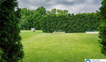 1658 Pinewind Dr, Alburtis, PA 18011