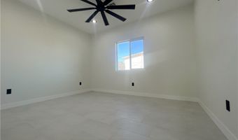 949 Harbor Dr, Bullhead City, AZ 86442