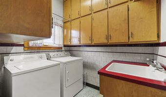 30 Summer St, Adams, MA 01220