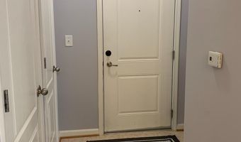 24701 BYRNE MEADOW Sq 200, Aldie, VA 20105