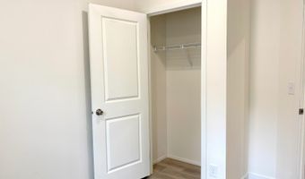 401 Lilly Ln, Altoona, WI 54720